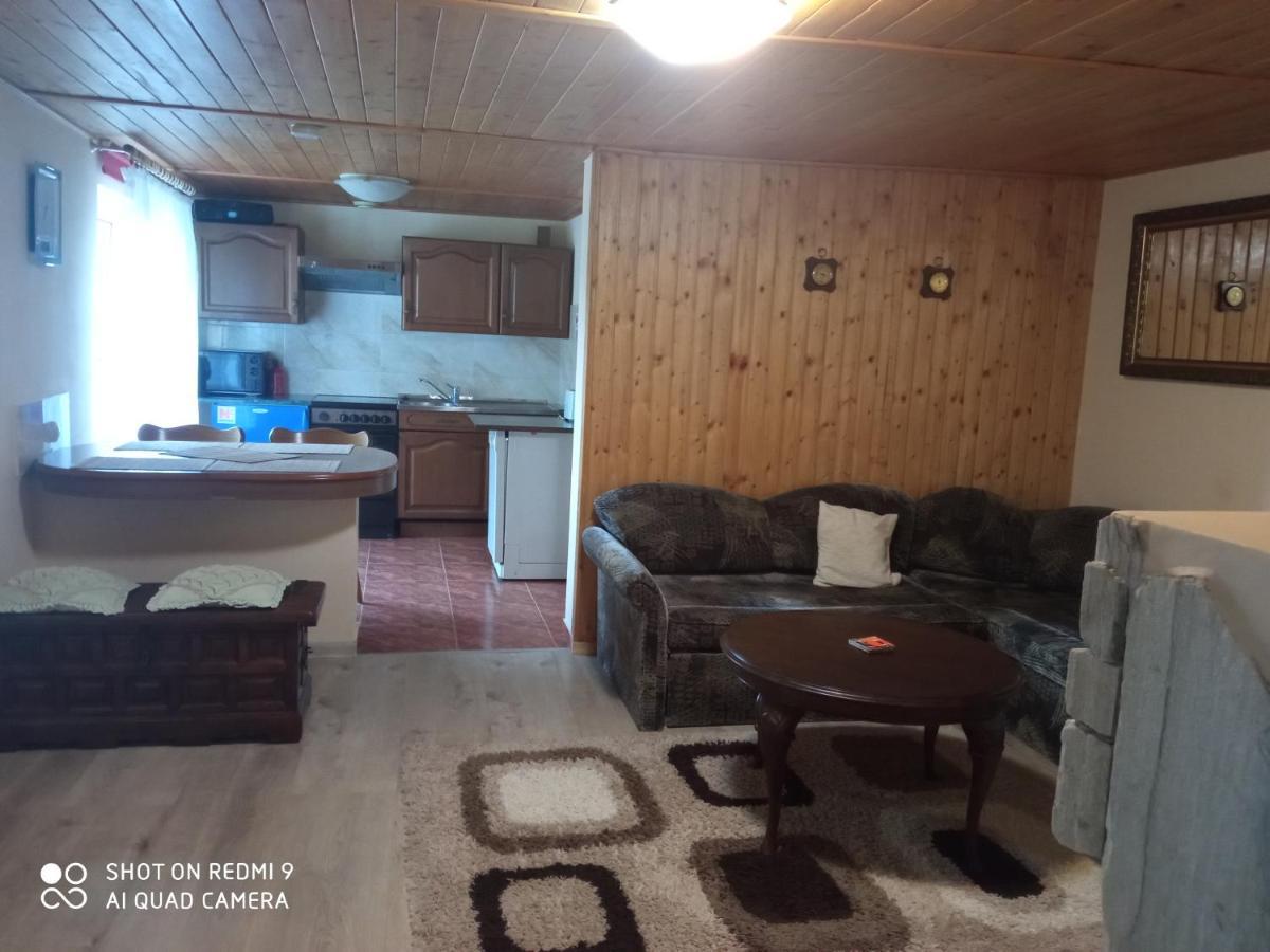 Villa Ppo 575 à Retowo  Extérieur photo